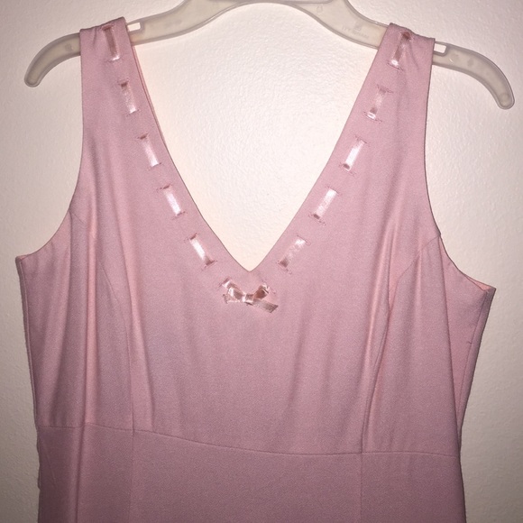 Beautiful dress - Picture 2 of 2