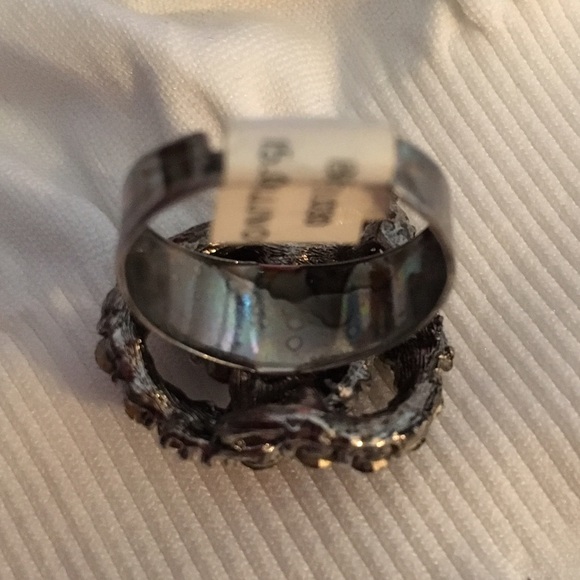 Statement knot ring - Picture 2 of 3