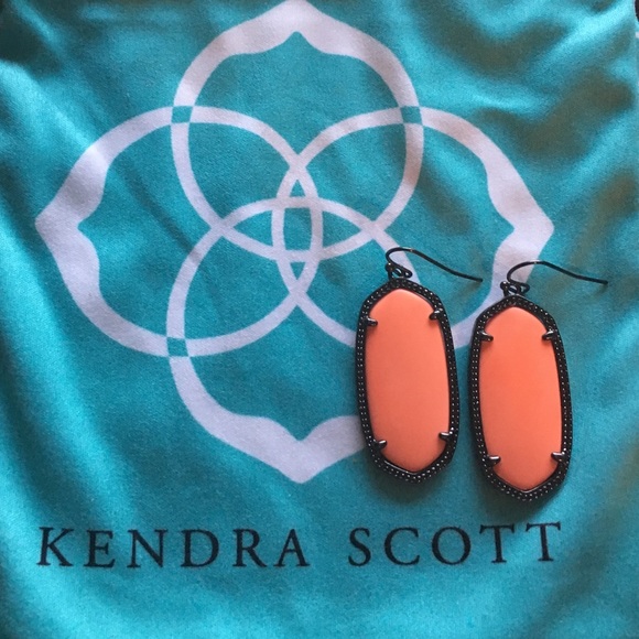Kendra Scott Elle Earrings
