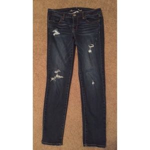 American eagle destroyed dark wash jeggings