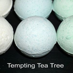 Handmade Bath Bombs (Tempting Tea Tree)