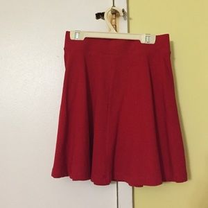 H&M Red skater skirt(never worn)