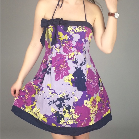 Moody Spring Dress - Picture 1 of 4