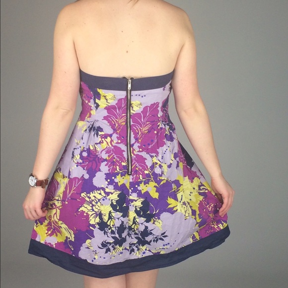 Moody Spring Dress - Picture 2 of 4