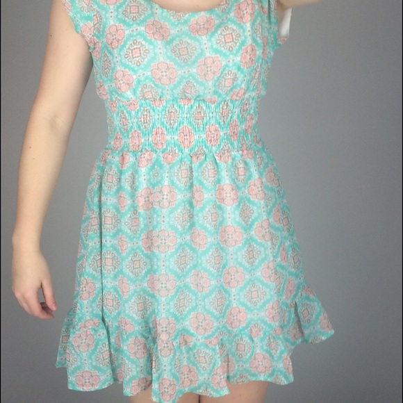 Flirty Mint Green Dress - Picture 2 of 4
