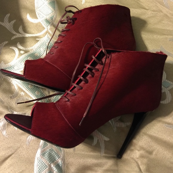 Burberry Calfskin Peep-Toe Ankle Boot in Red - Picture 3 of 3