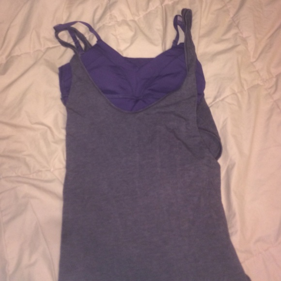 NEVER WORN LULULEMON TANK