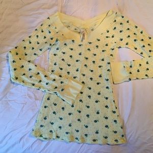 Yellow floral thermal