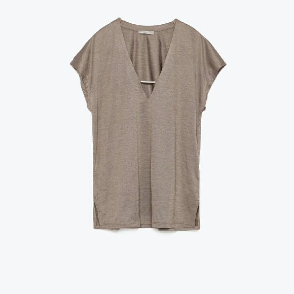 Zara V-neck t-shirt with metal detail NWT S brown