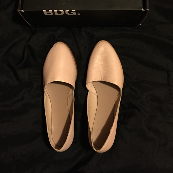 BRAND NEW Urban Outfitters BDG Flats