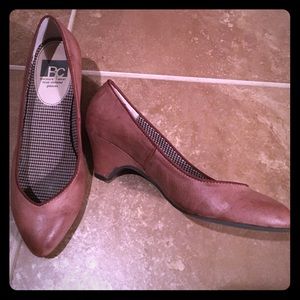 Gorgeous Rose-tinted brown wedges, size 7 1/2