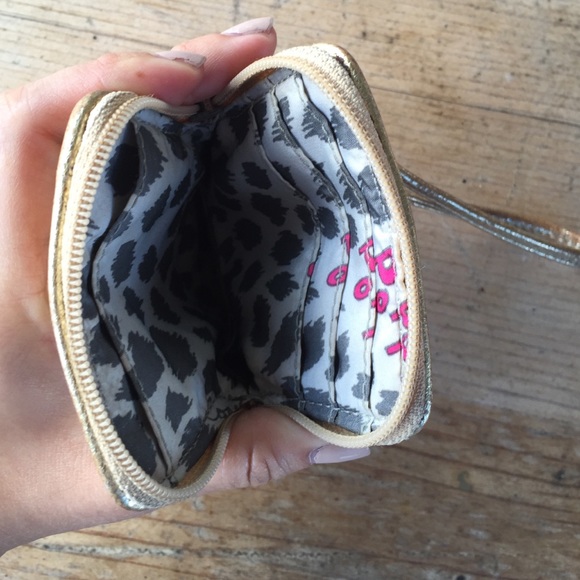 Gold Poppy Wristlet - Picture 3 of 3