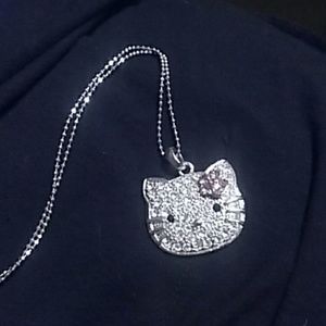 Hello kitty necklace