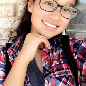 Meet your Posher, Cecilia