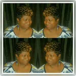 Meet your Posher, Cassandra