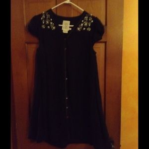 Cute, comfy, great with tights or skinny jeans!