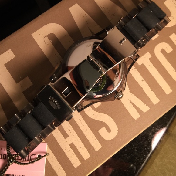 💯%AUTHENTIC  JUICY COUTURE WOMENS WATCH💕 - Picture 3 of 4