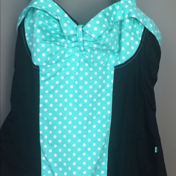 Bombshell Blue Halter - Picture 4 of 4