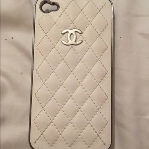 Quilted iPhone 4 case