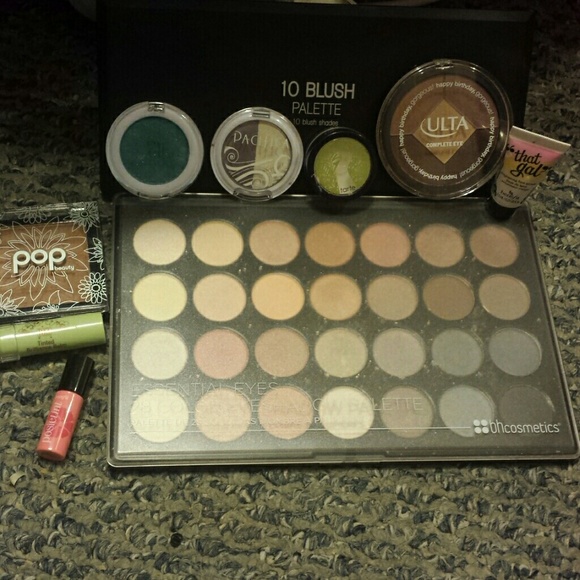 Bogo 1/2 off!! Makeup bundle !