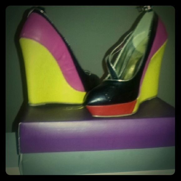 Wedges color block NEW