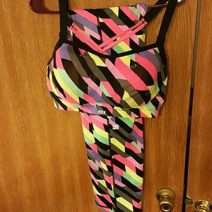 VSX lot of sports bra and pants
