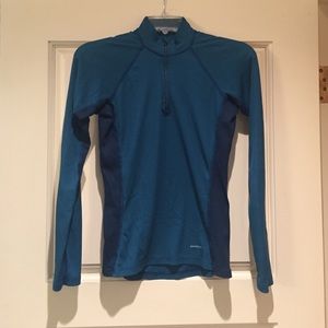 Aqua blue Patagonia thin layer
