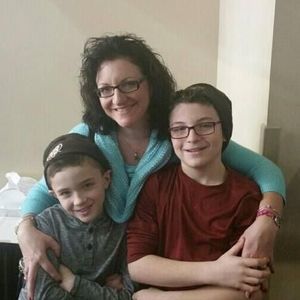 Meet your Posher, Holly