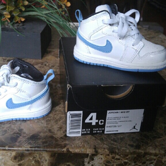 Nike jordan size 4 - Picture 1 of 2