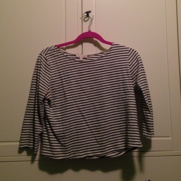 Black and white striped crop top - Picture 1 of 1