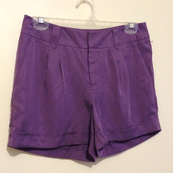 F21 light purple springy shorts