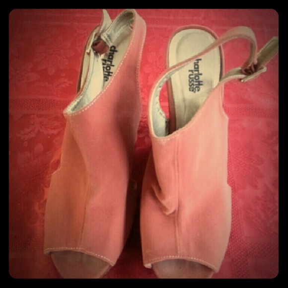 NEW Suede wedges
