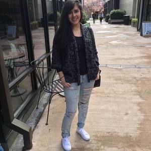 Meet your Posher, Laura