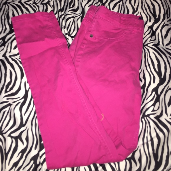 Pink jeggings (: