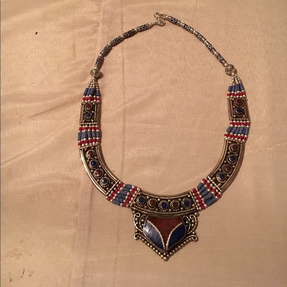 💕Intricate design handmade Lapis stone necklace - Picture 2 of 2