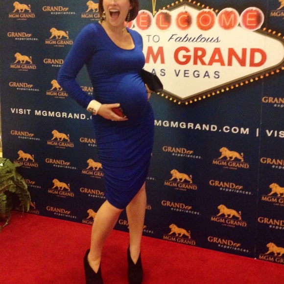 Isabella Oliver maternity dress navy blue