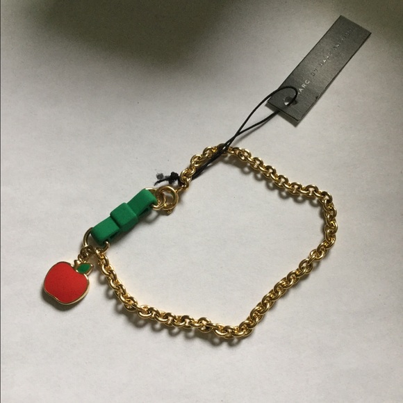 ♡BF Sale♡Marc Jacobs "Apple" Bracelet