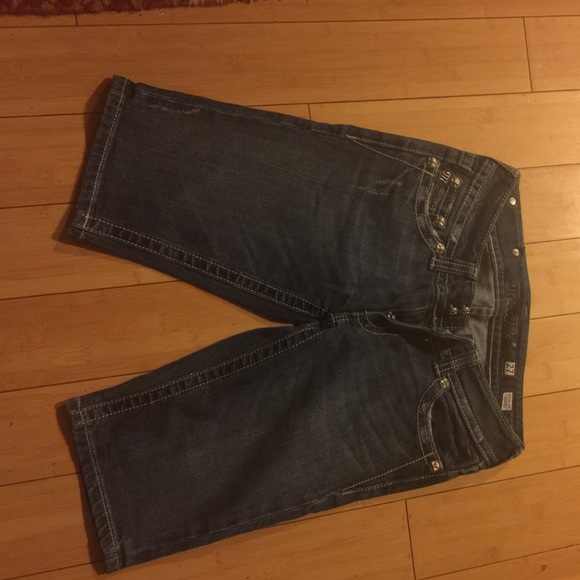 Miss Me Shorts Size 27