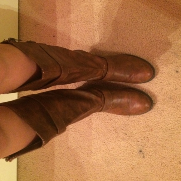 Brown height boot with zipper size 7 1/2 - Picture 1 of 4