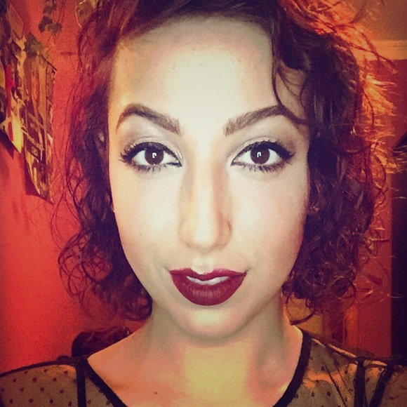 Meet your Posher, Dana