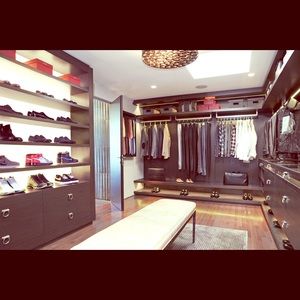 Come Check Out My Closet. DEALS STARTING FROM 8$.