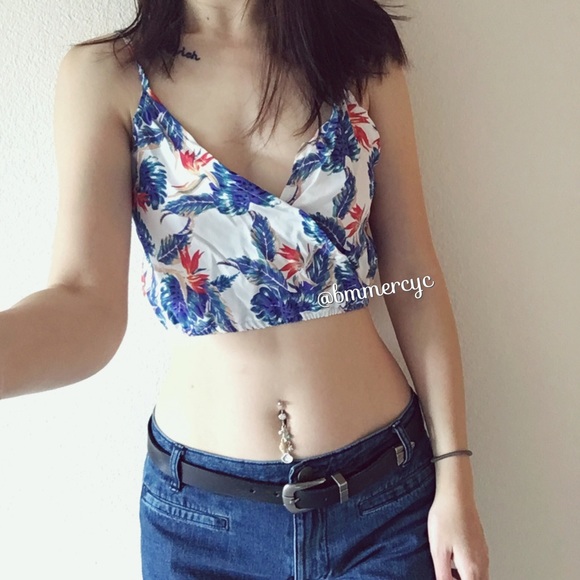 BNWT bird of paradise Jaslyn top - Picture 5 of 5