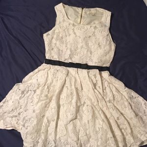 Lace, flower print, white dress