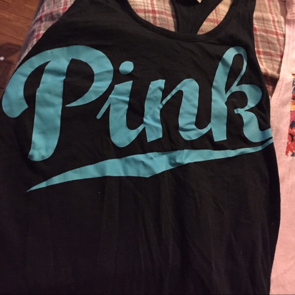 Vs pink tank