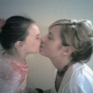 Meet your Posher, Amia