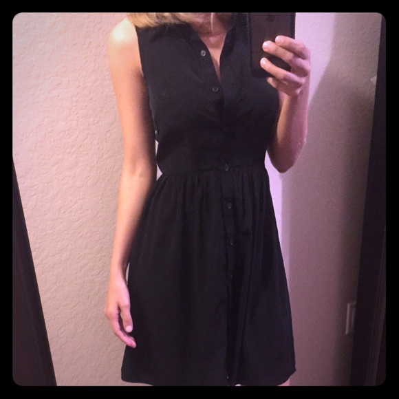 BLACK DRESS