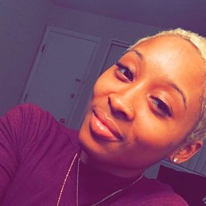 Meet your Posher, Ikeisha