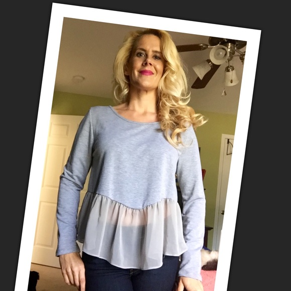 Paper Crane Tops - Pretty Grey Top! NWT