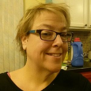 Meet your Posher, Dana