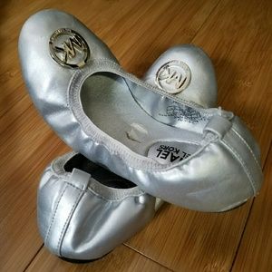 Michael Kors kids bailarina slippers